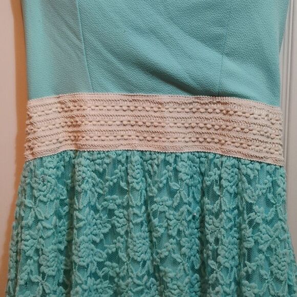 Rue21 Turquoise and Cream Lace Midi Dress - Picture 3 of 6